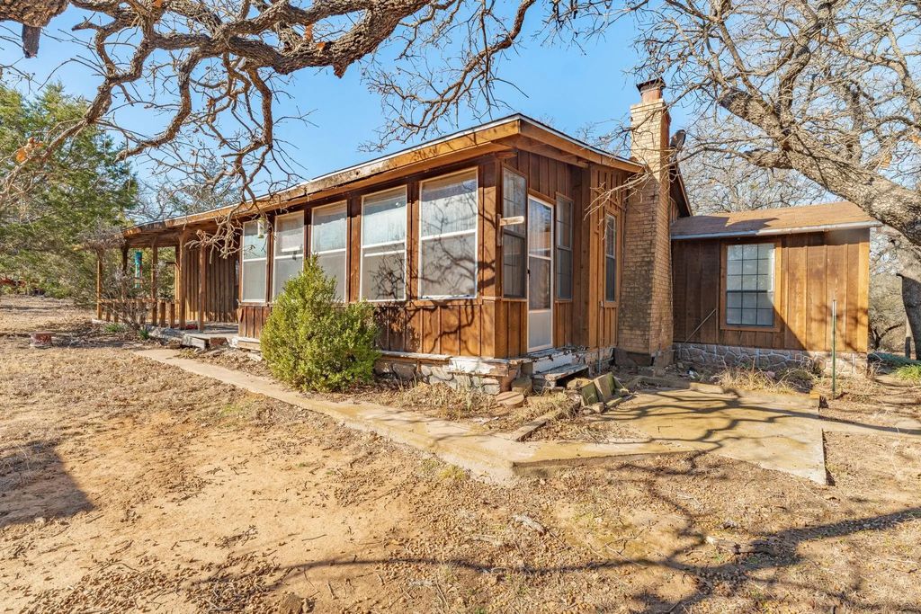 650 County Road 426, De Leon
