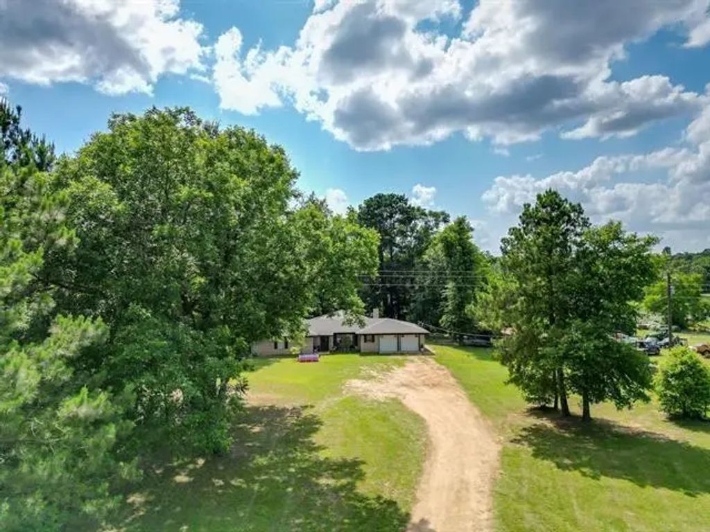2585 Fm 250 N, Hughes Springs