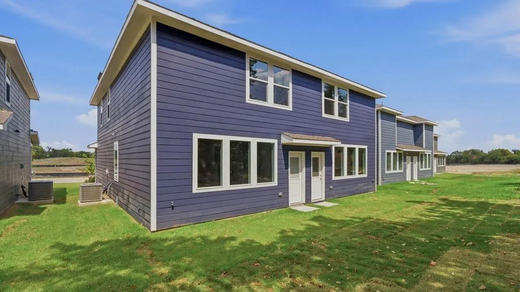 756 Stonewood Drive, Sulphur Springs