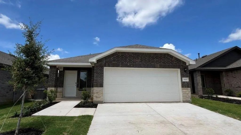 521 Red Admiral Lane, Denton