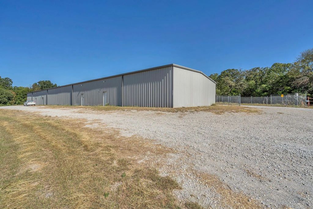 2522 N Highway 287, Decatur