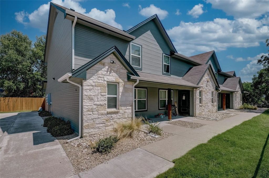561 S Second, Stephenville