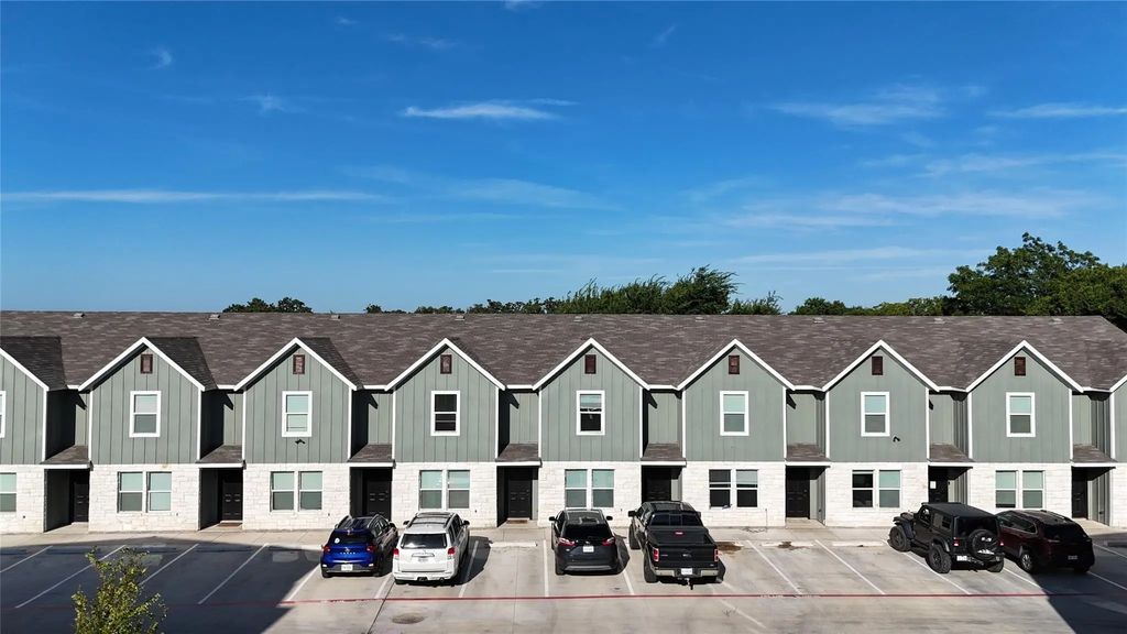 402 Garrett Court, Stephenville