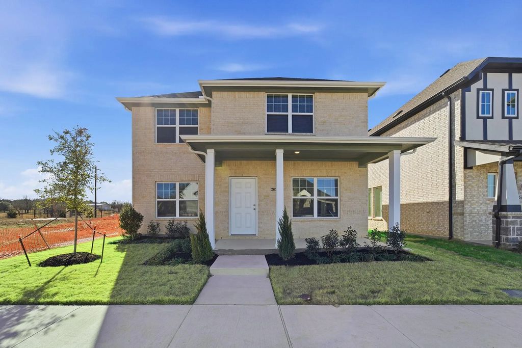 2028 Adriana Avenue, Celina