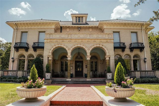 1001 Elizabeth Boulevard, Fort Worth