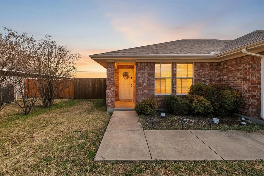 1185 Greywood Drive, Van Alstyne