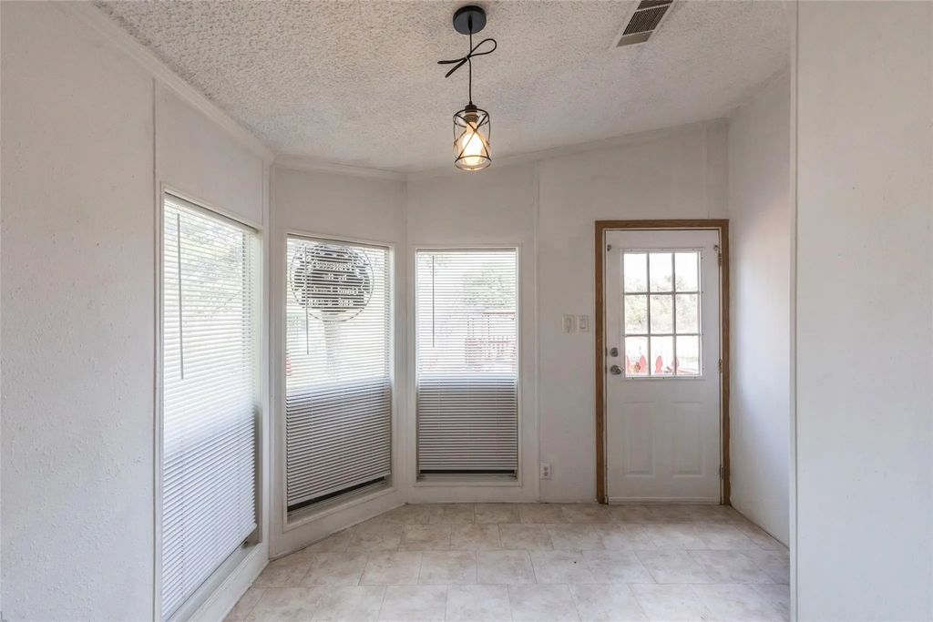 7256 Fm 3326 S, Hawley