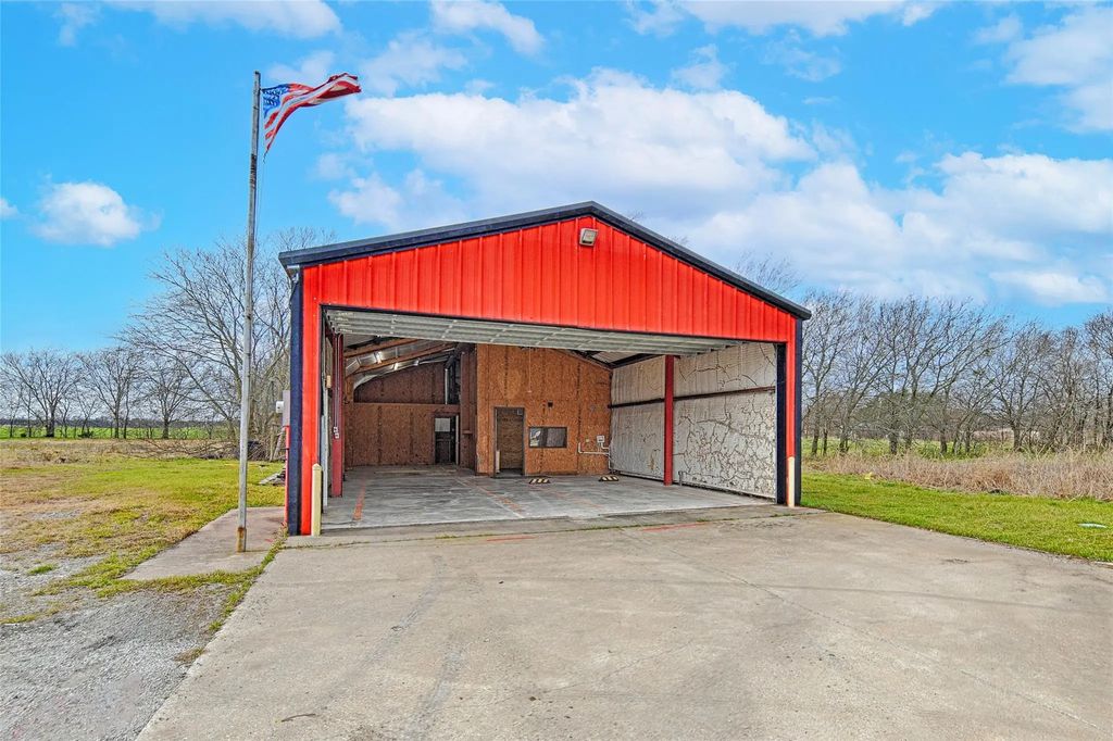 1250 State Highway 205, McLendon Chisholm