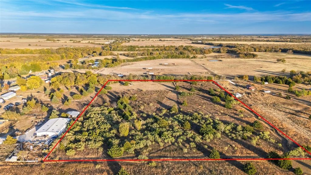2585 Cr 2130, Cooper