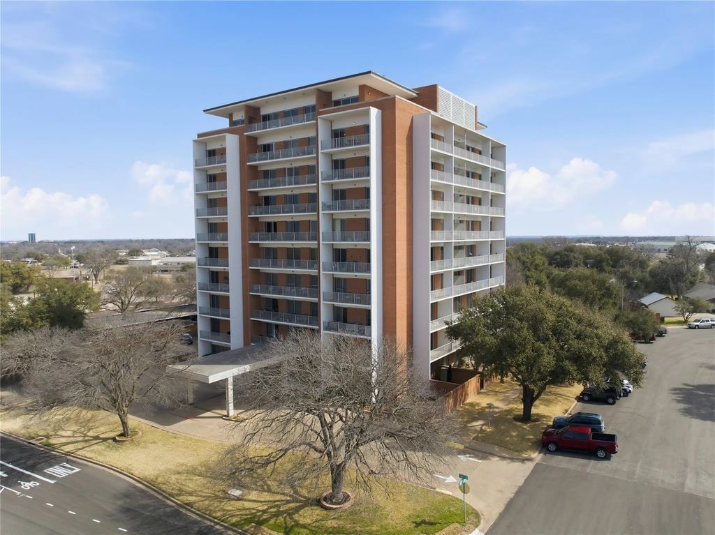 4924 Cobbs Drive 9c, Waco