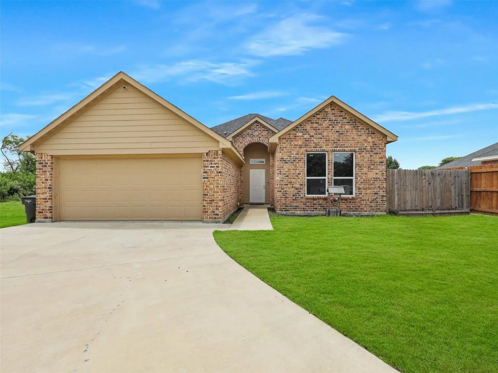 3101 Eastcrest Court, Fort Worth