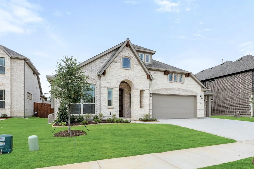 3305 Emerald Trace Drive, Denton