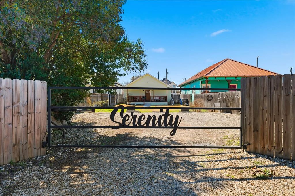 708 S 9th Street, Waco
