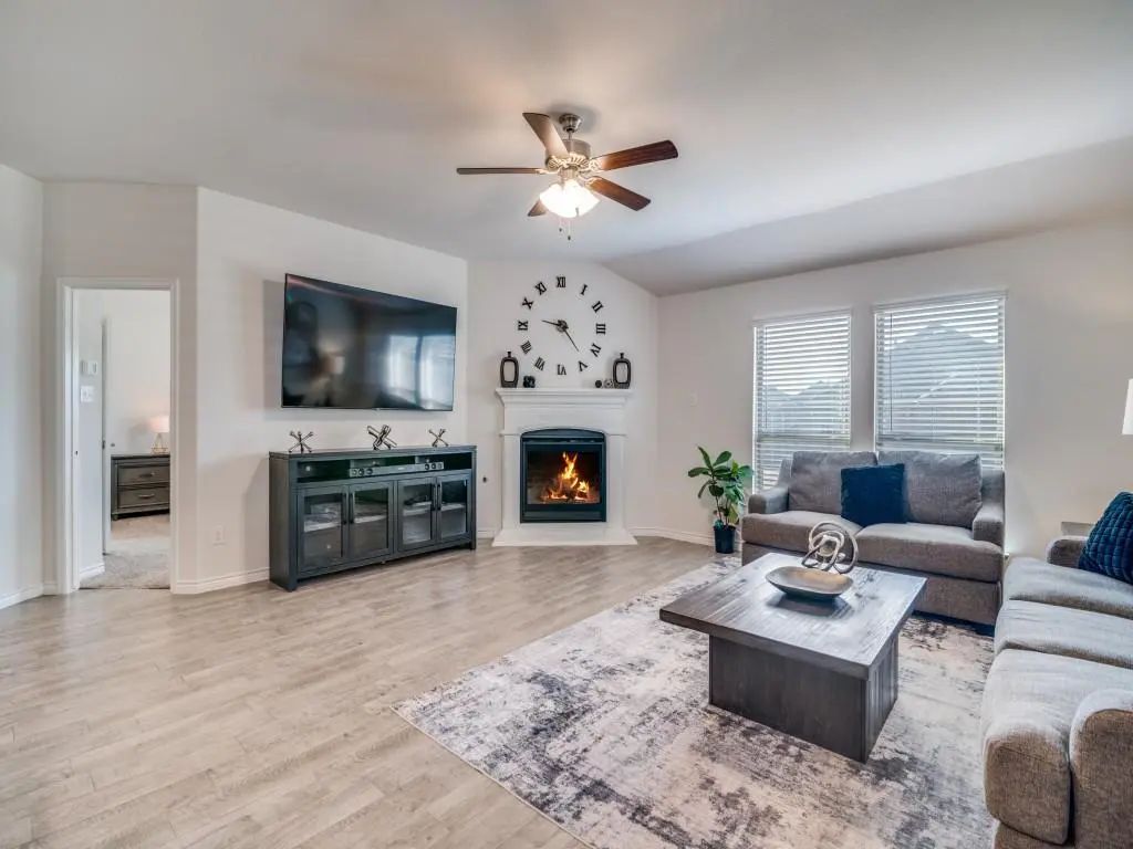 4215 Bullock Lane, Forney