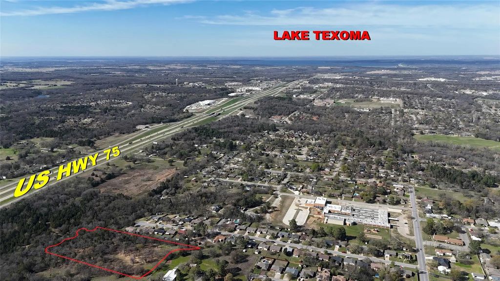 1805 Lynlee Lane, Denison