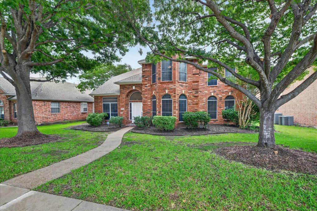 9708 Congressional Drive, Plano