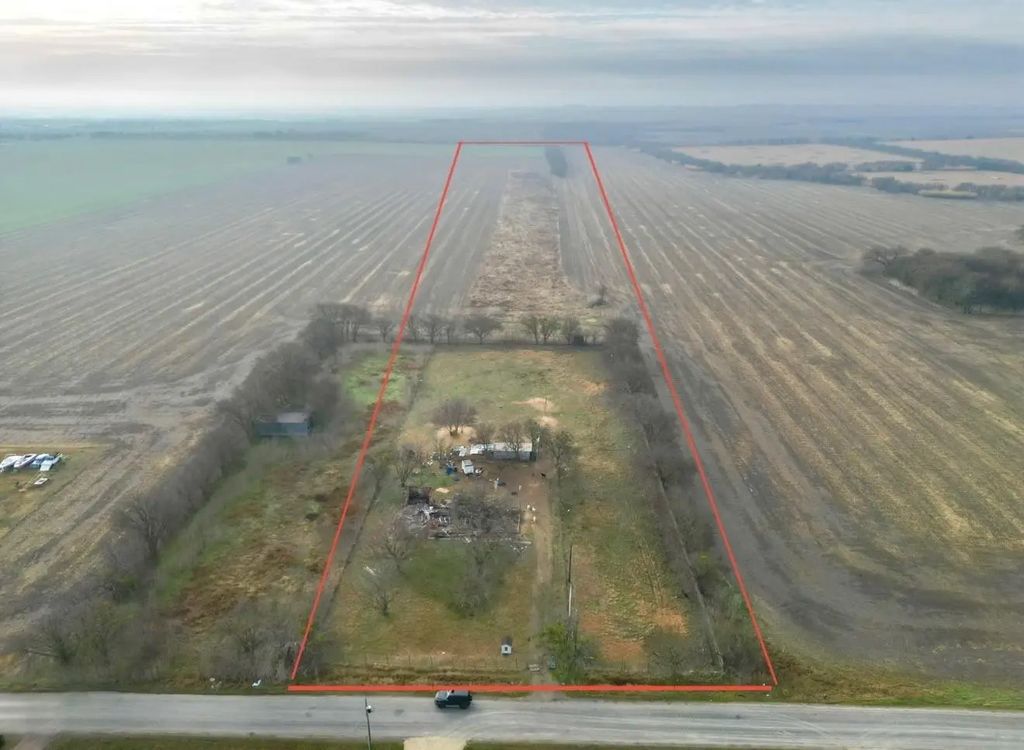 1607 Nash Howard Road, Waxahachie