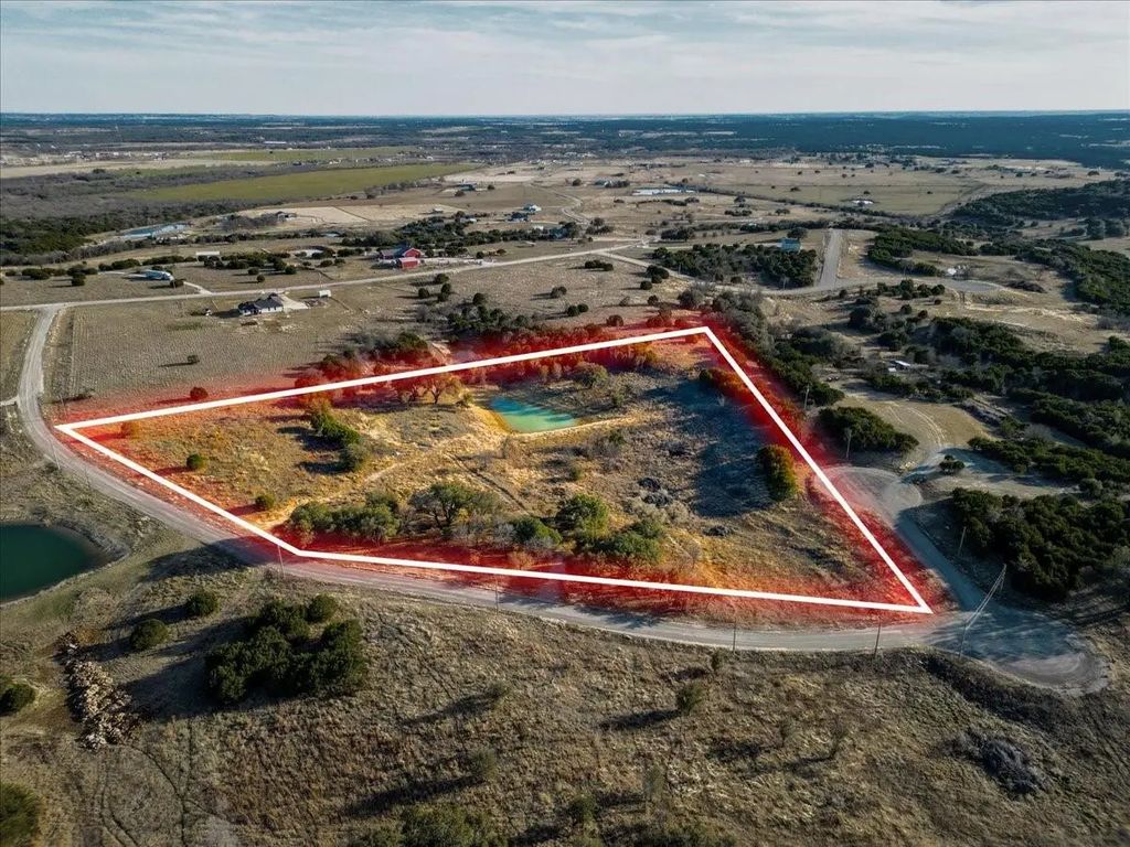 30 Crest Ridge Court, Mineral Wells