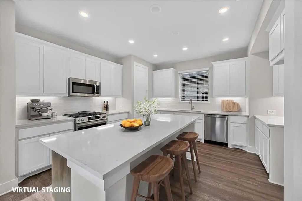 7566 Anastasia Street, Venus