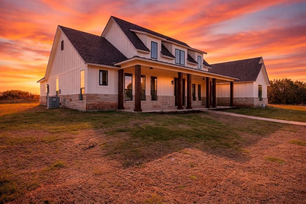 2847 Canyon Wren Loop, Possum Kingdom Lake
