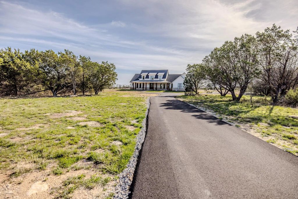 2847 Canyon Wren Loop, Possum Kingdom Lake