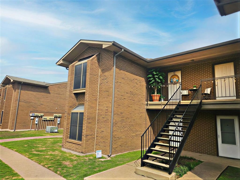 4460 Chaha Road 201, Garland