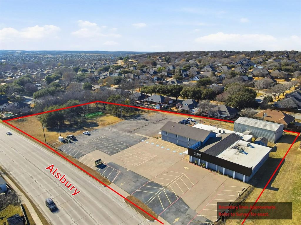 342 Alsbury Boulevard, Burleson