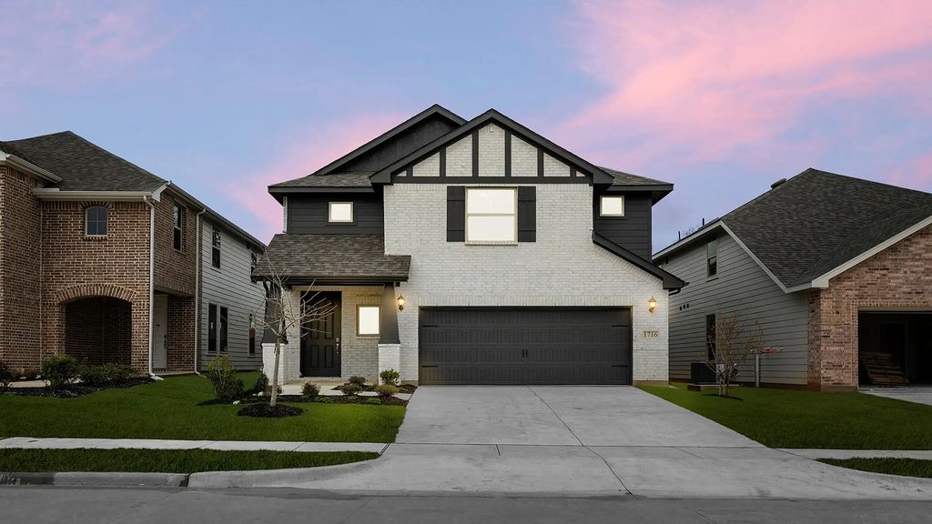1716 Edgeway Drive, Aubrey