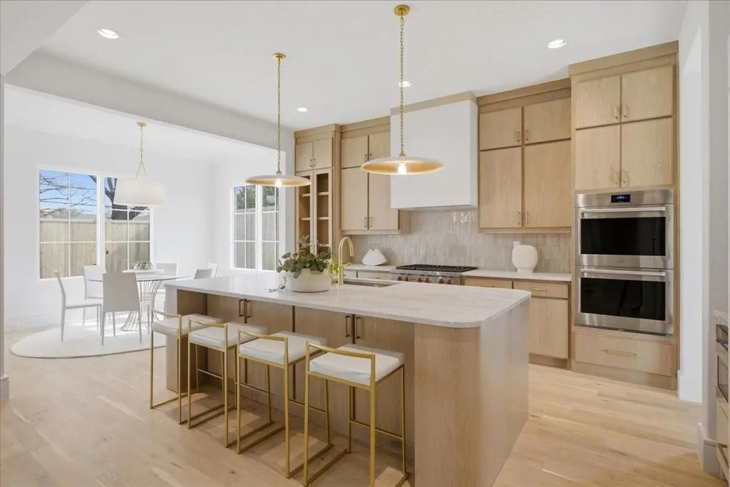 6804 Santa Maria Lane, Dallas
