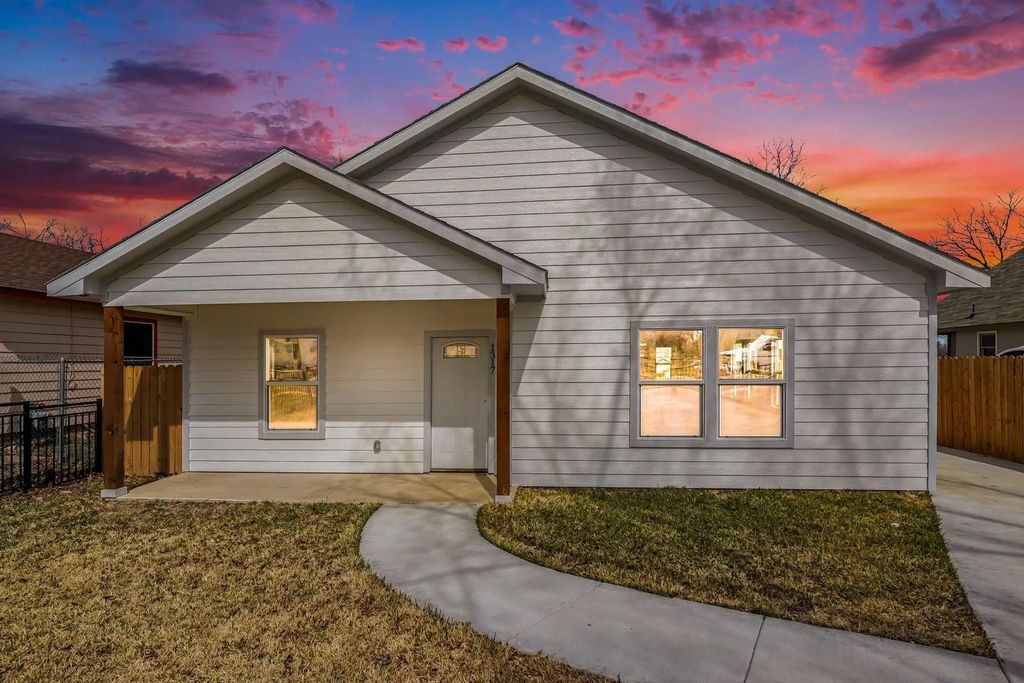 1317 E Tucker Street, Fort Worth