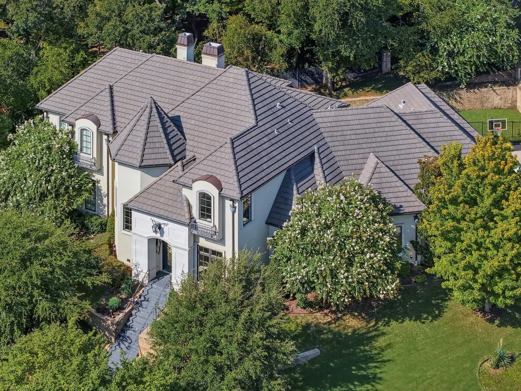 7001 Oakmont Terrace, Fort Worth
