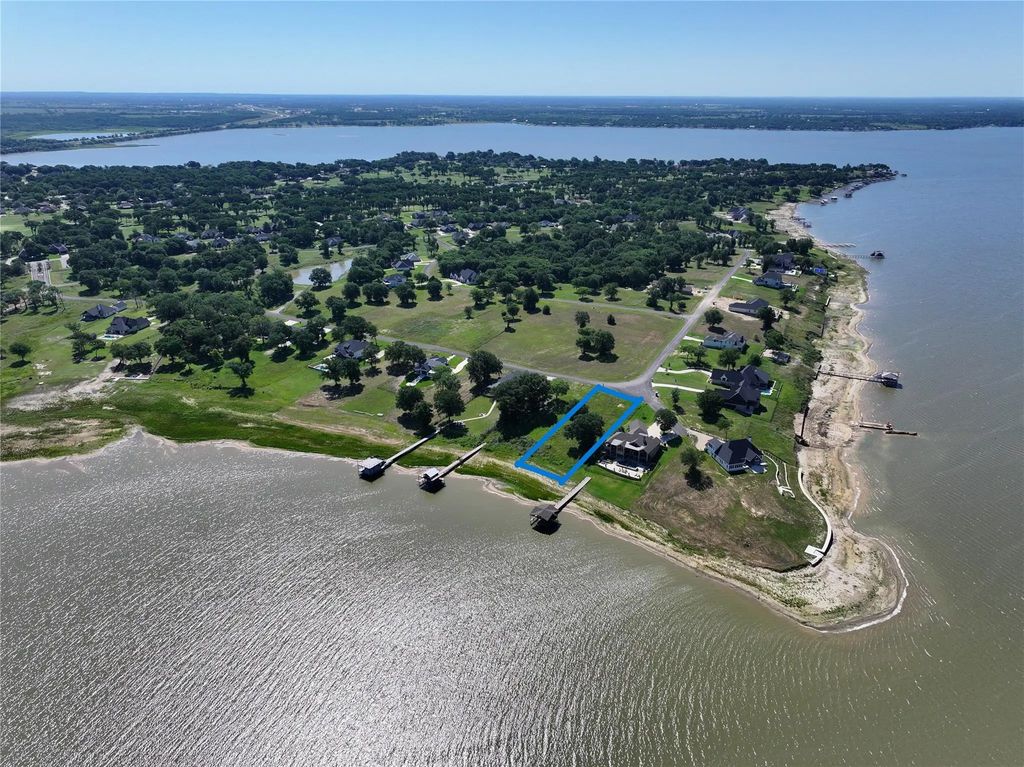 1540 Shoreline Drive, Mabank