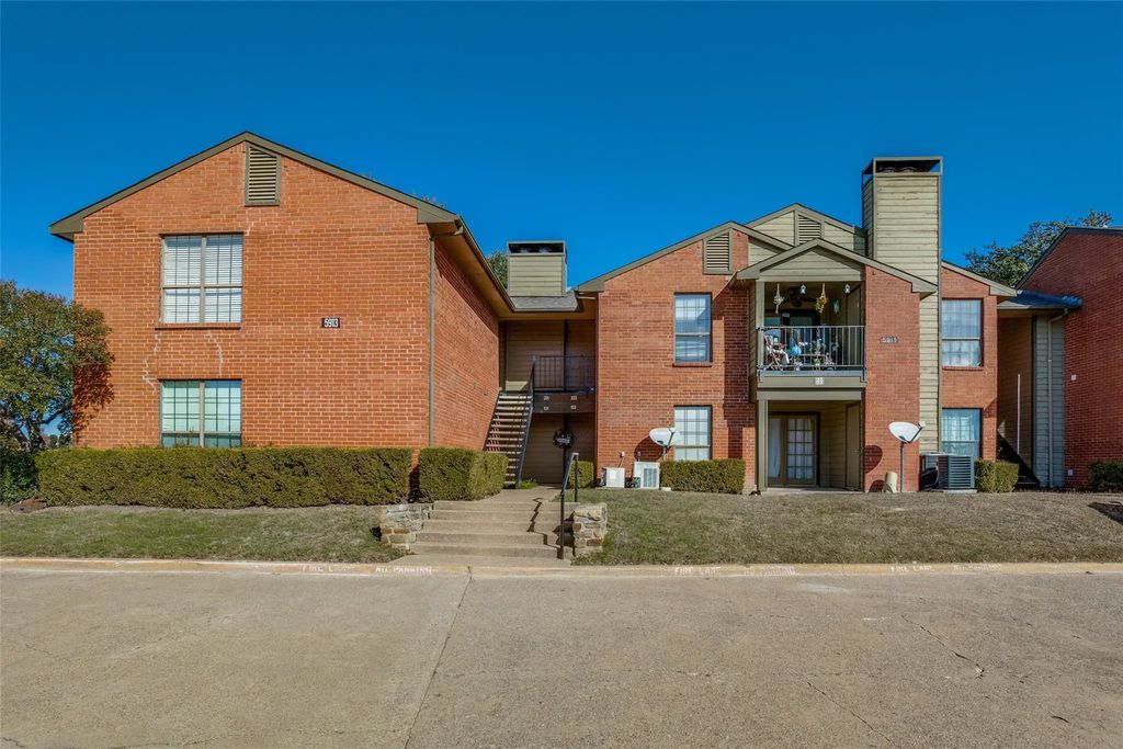 5913 Lake Hubbard Parkway 221, Garland