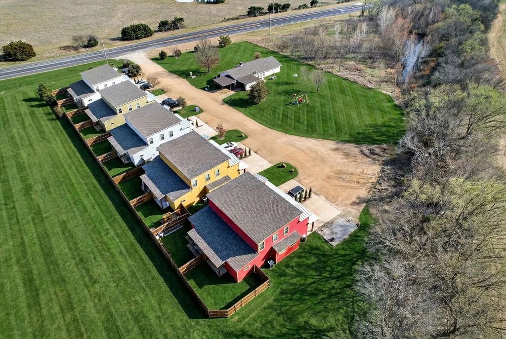 5353 Us Highway 377, Tioga