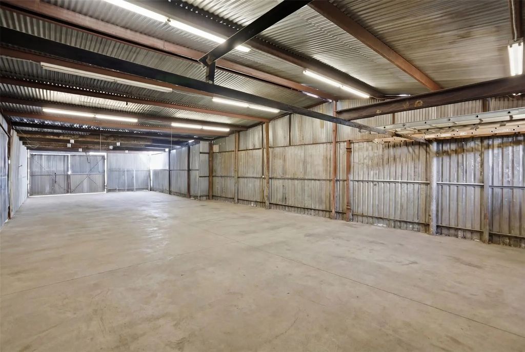 6338 N Bob White Way, Sanger