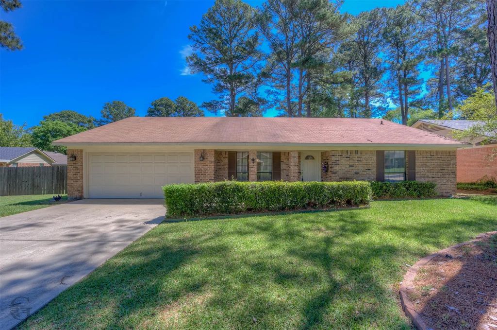 276 Hanging Moss Trail, Shreveport