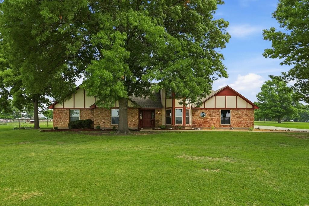 11303 Southwind Place, Krum