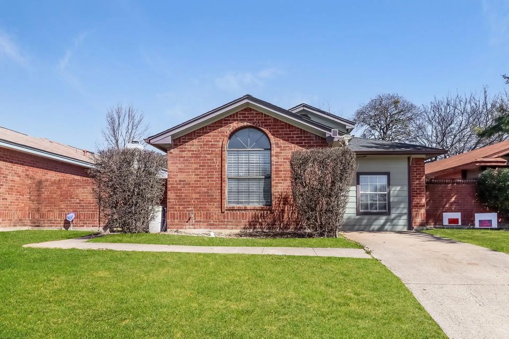 4713 Poppy Drive E, Fort Worth