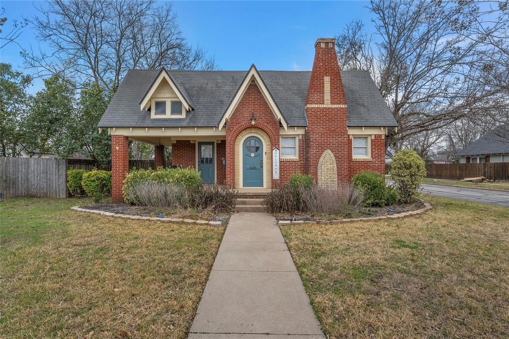 628 N 33rd Street, Waco