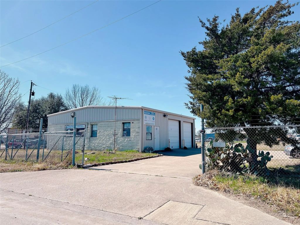 18 Decker Court, Wylie