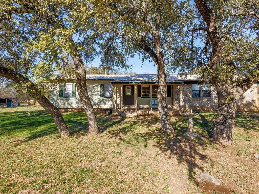 3301 County Road 339, Early