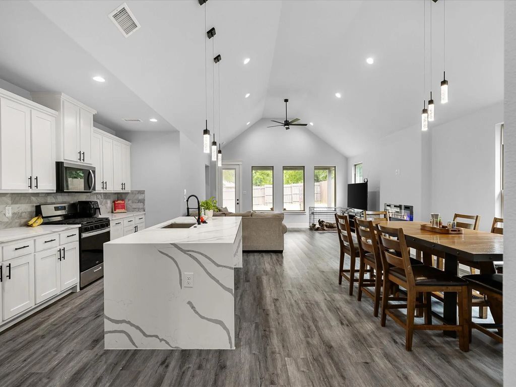 4755 Ramey Avenue, Fort Worth