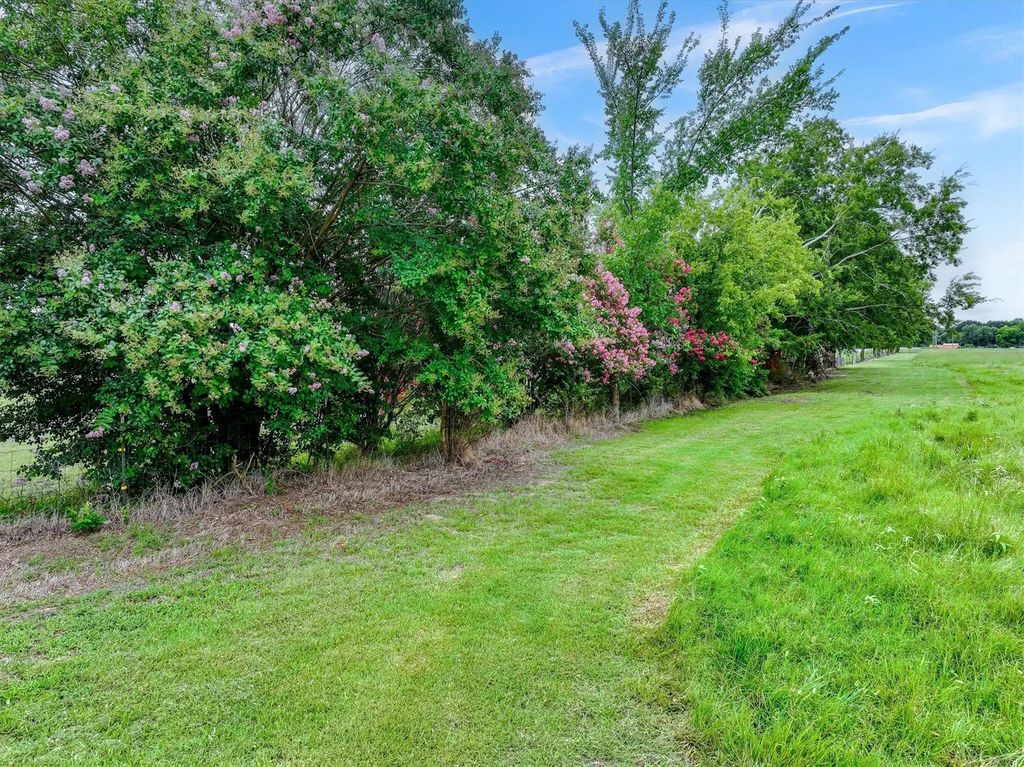 Lot 2-b Fm Rd 1565, Poetry