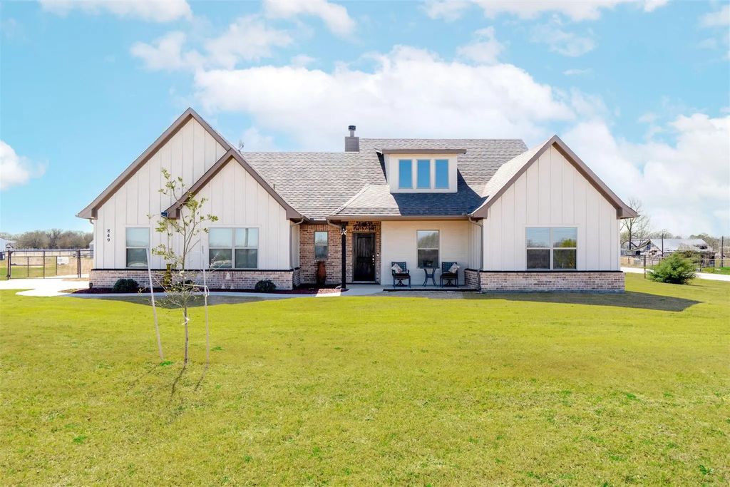 849 County Road 4764, Boyd