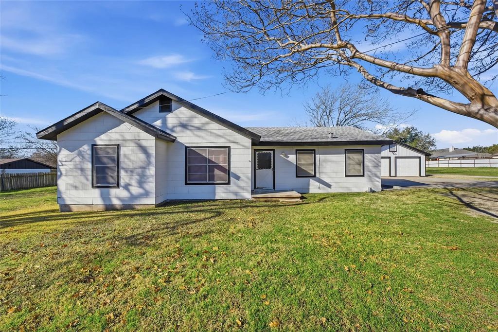 901 S Old Robinson Road, Robinson