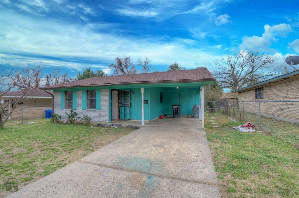4109 Forest Oak Dr., Shreveport