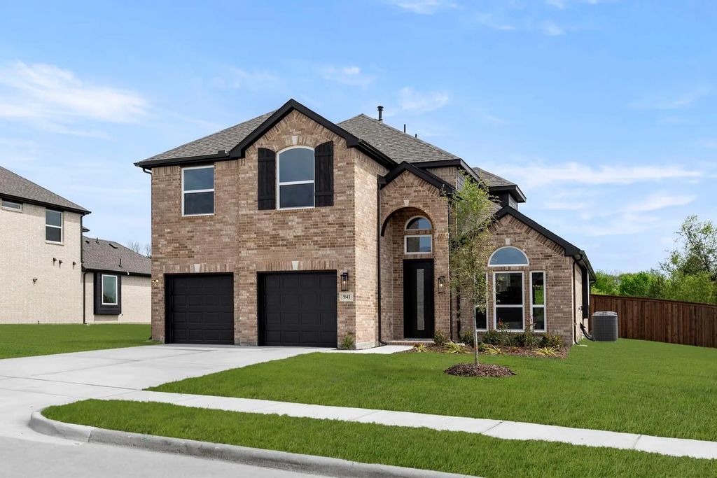 941 Gold Finch Lane, Forney