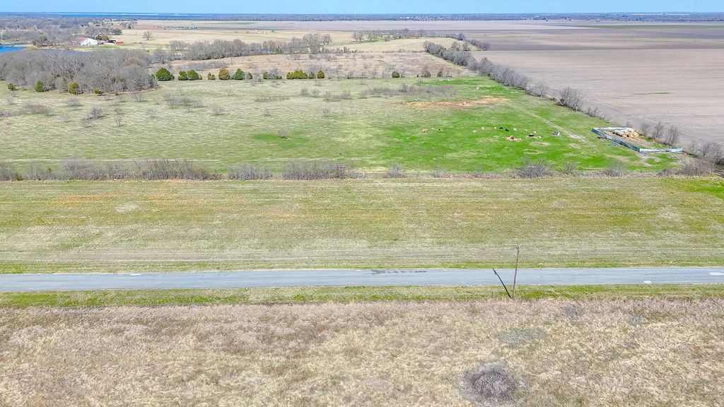 Lot 7 Se Cr 3300, Kerens
