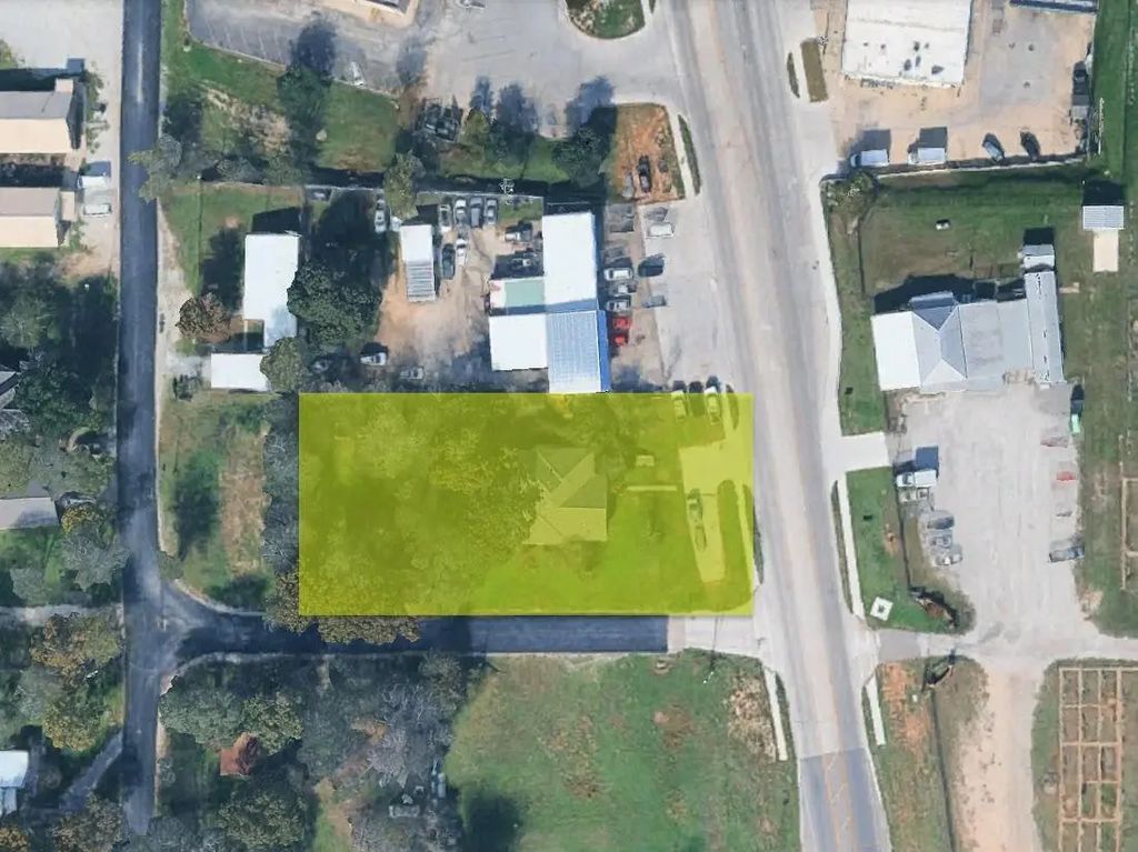 432 S Main Street, Springtown