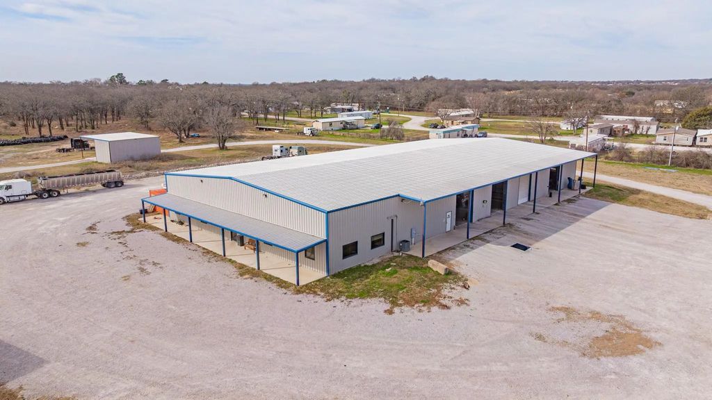 4610 E Highway 199, Springtown